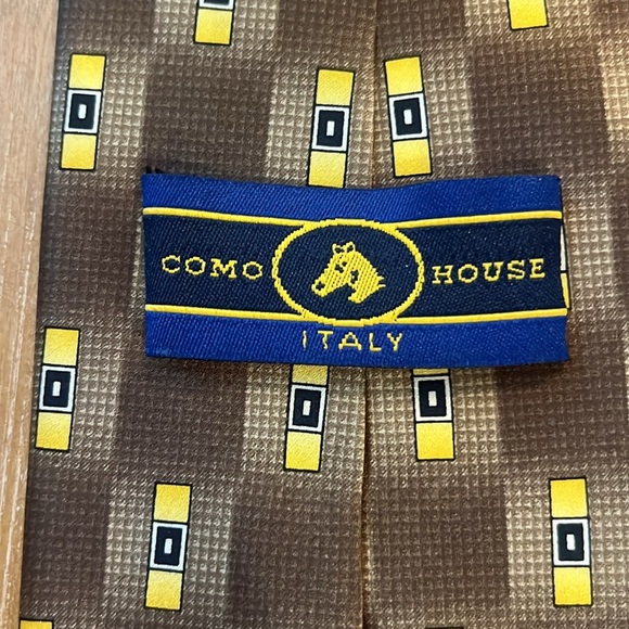 Como House Vintage silk Brown Geometric Patterned Tie - Picture 2 of 3
